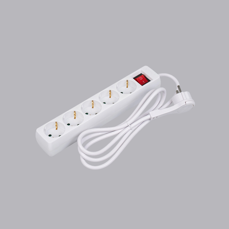 LOB-05KL Német típusú téglalap alakú 5-utas elosztó húzógyűrűvel és kapcsolóval Multi-Socket