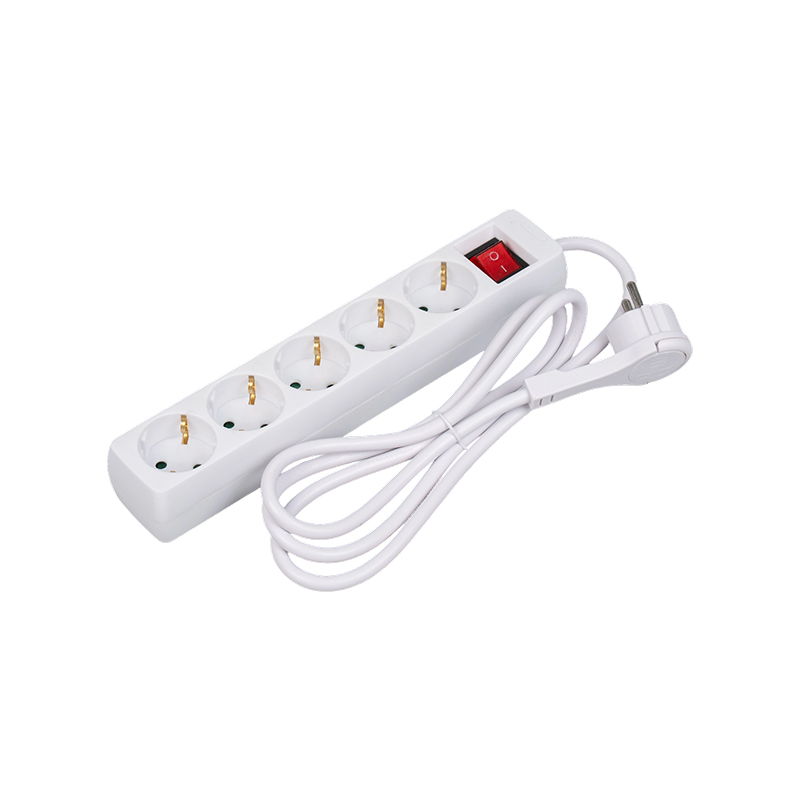 Milyen biztonsági óvintézkedéseket kell tenni az European Power Strip használatakor?